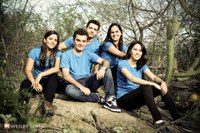 É com muito orgulho os alunos: Kariny Souza, Clebiano da Costa, Carlos Henrique, Joana Paula e Débora Carine foram a segunda turma de Biólogos a se formar no curso de Bacharelado em Ciências Biológicas da Univasf.