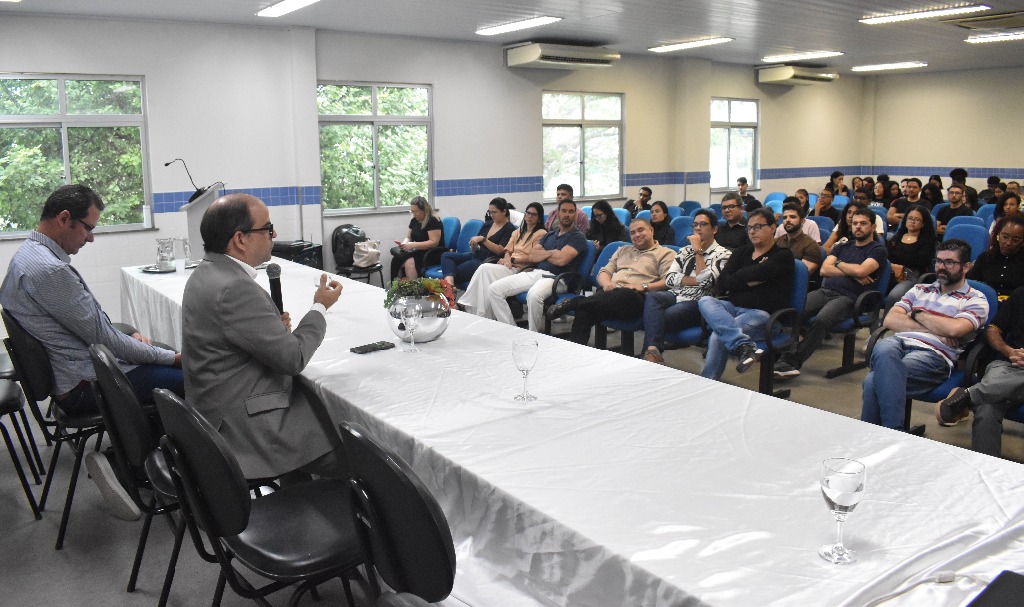 Aula Magna com reitoria