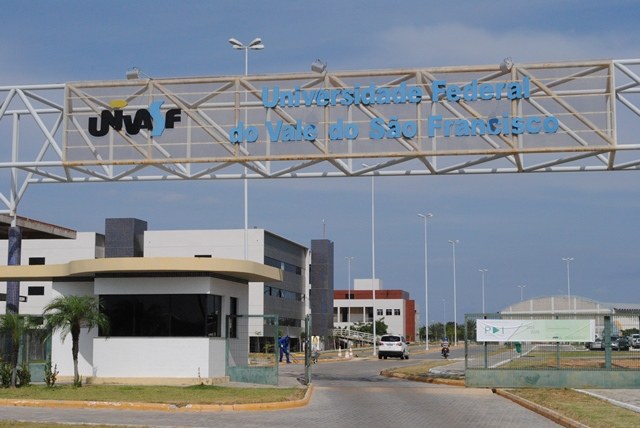foton3483.jpg — UNIVASF Universidade Federal do Vale do São Francisco