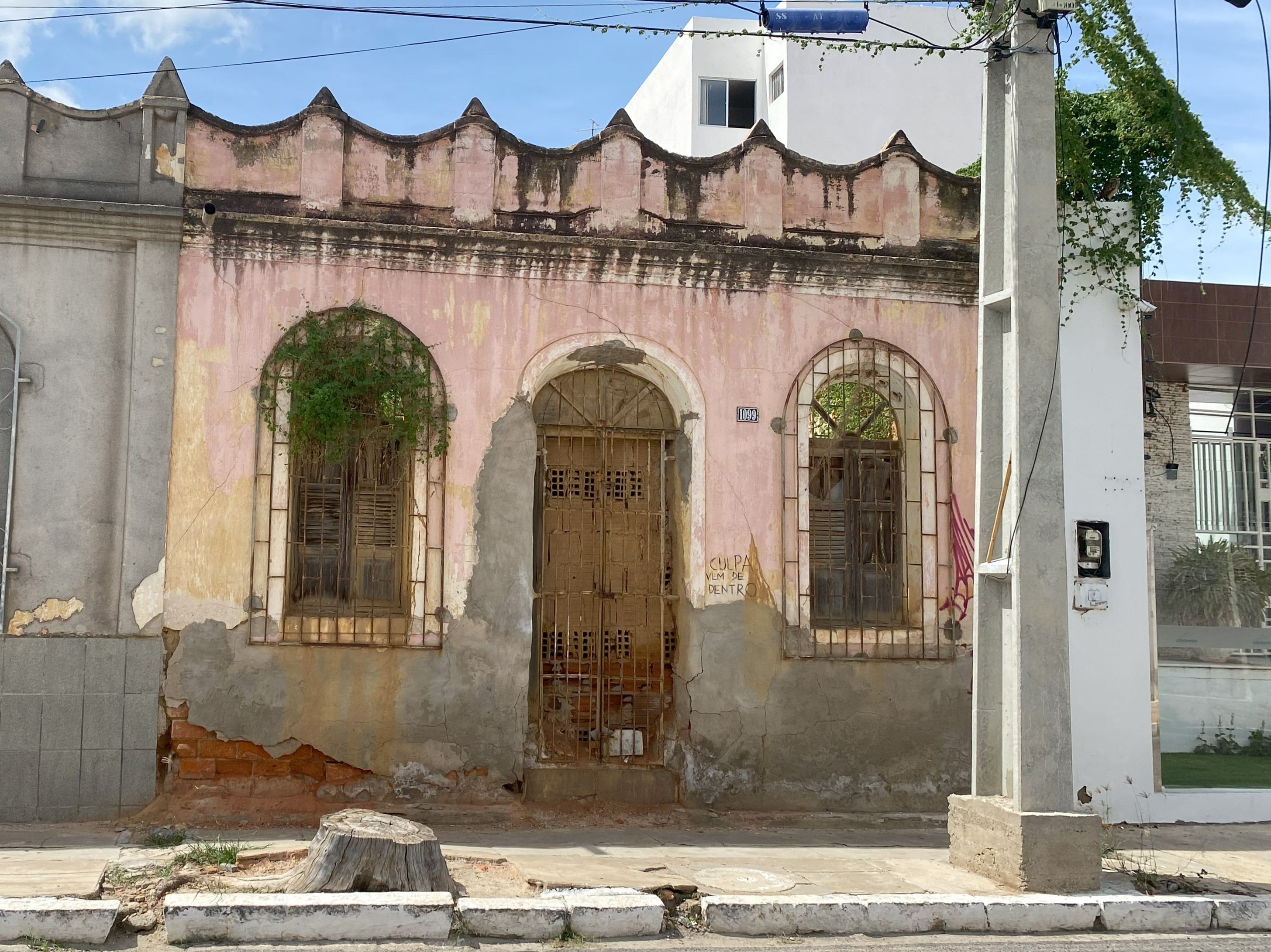 Imagem 1. Fachada frontal