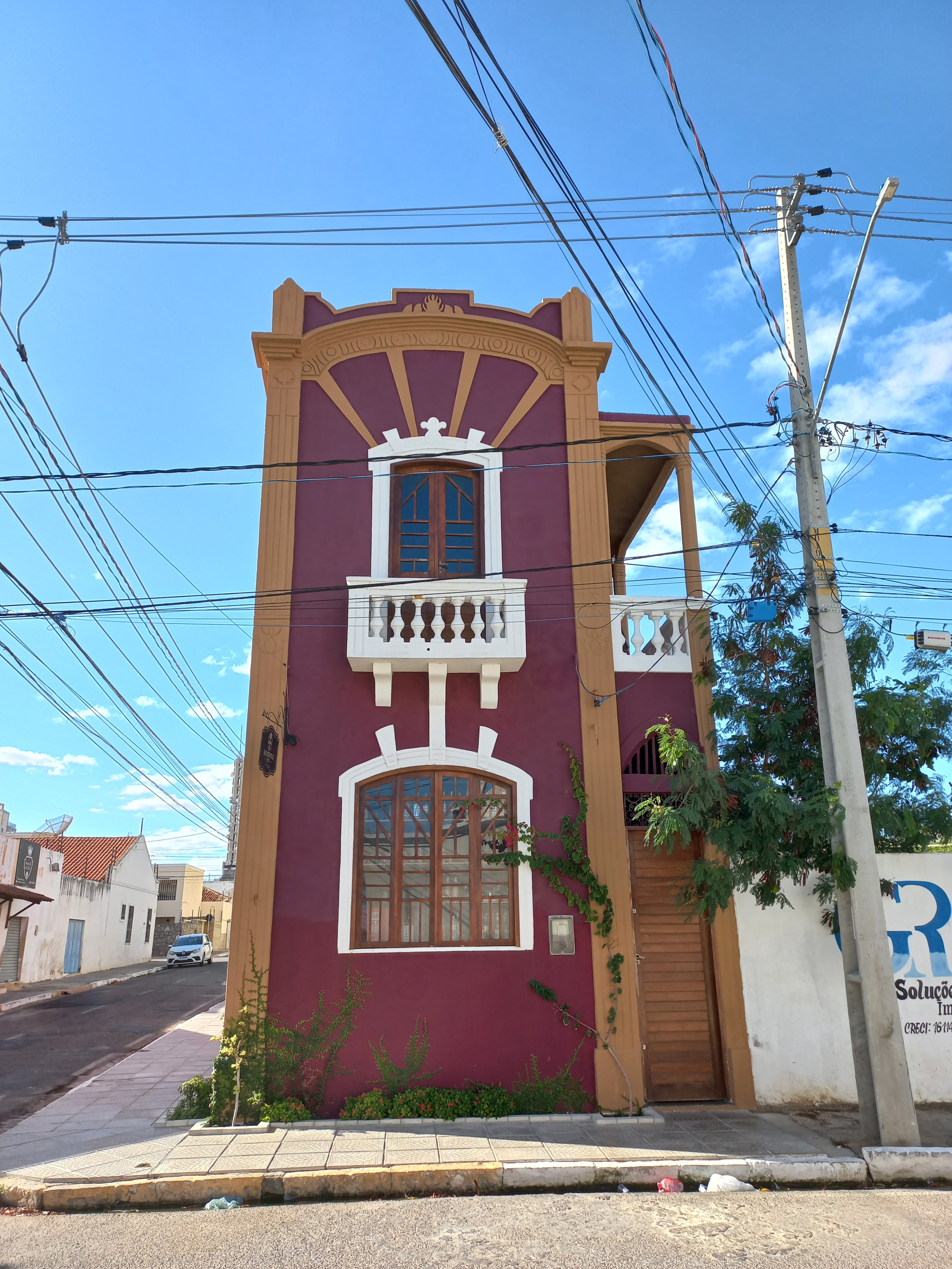 Imagem 1. Fachada frontal