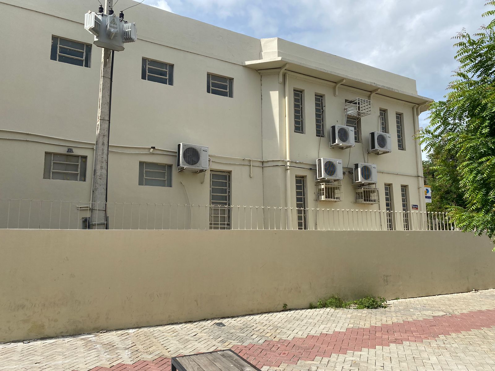 Imagem 3. Fachada lateral esquerda