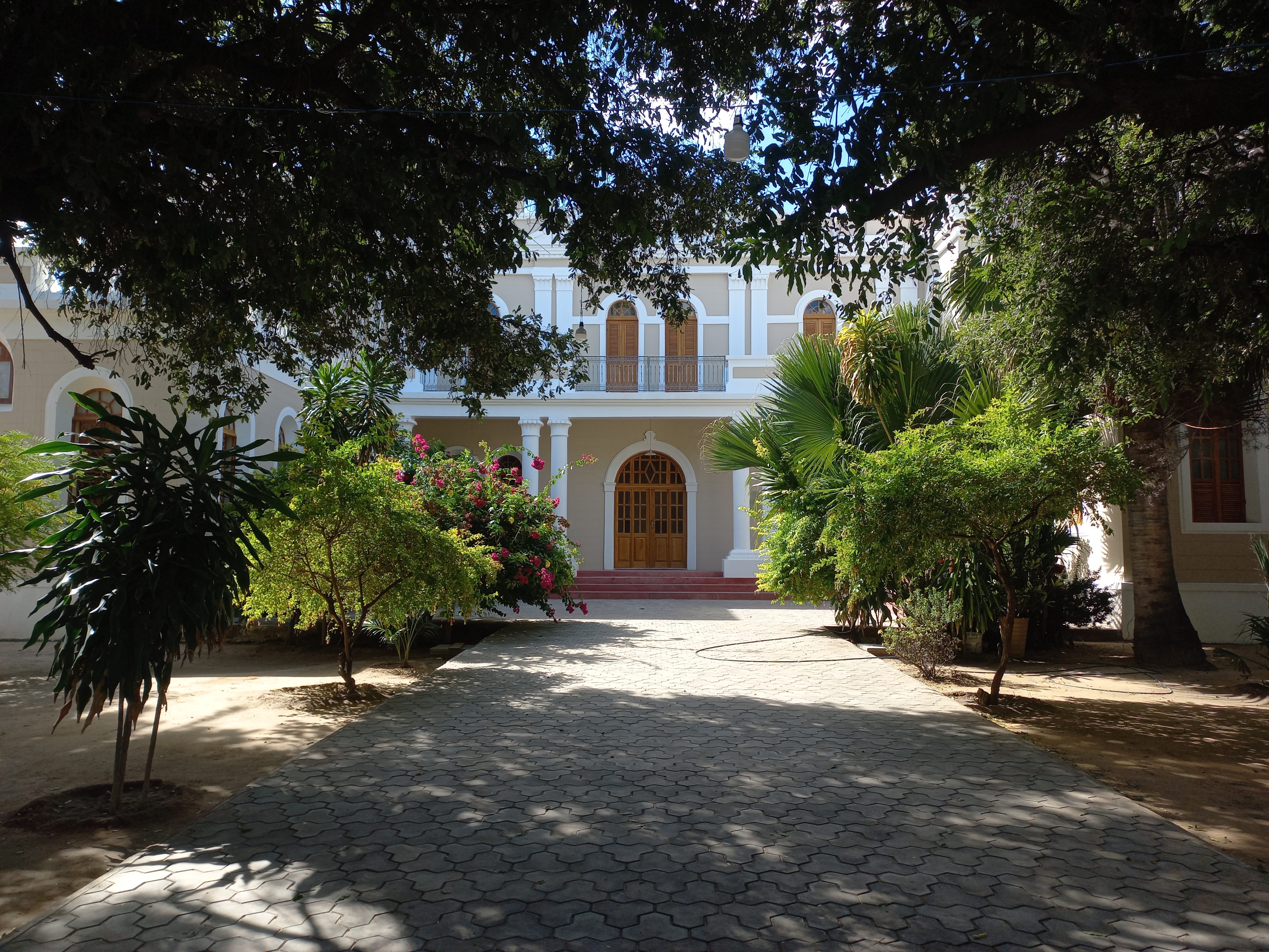 Imagem 2. Fachada frontal