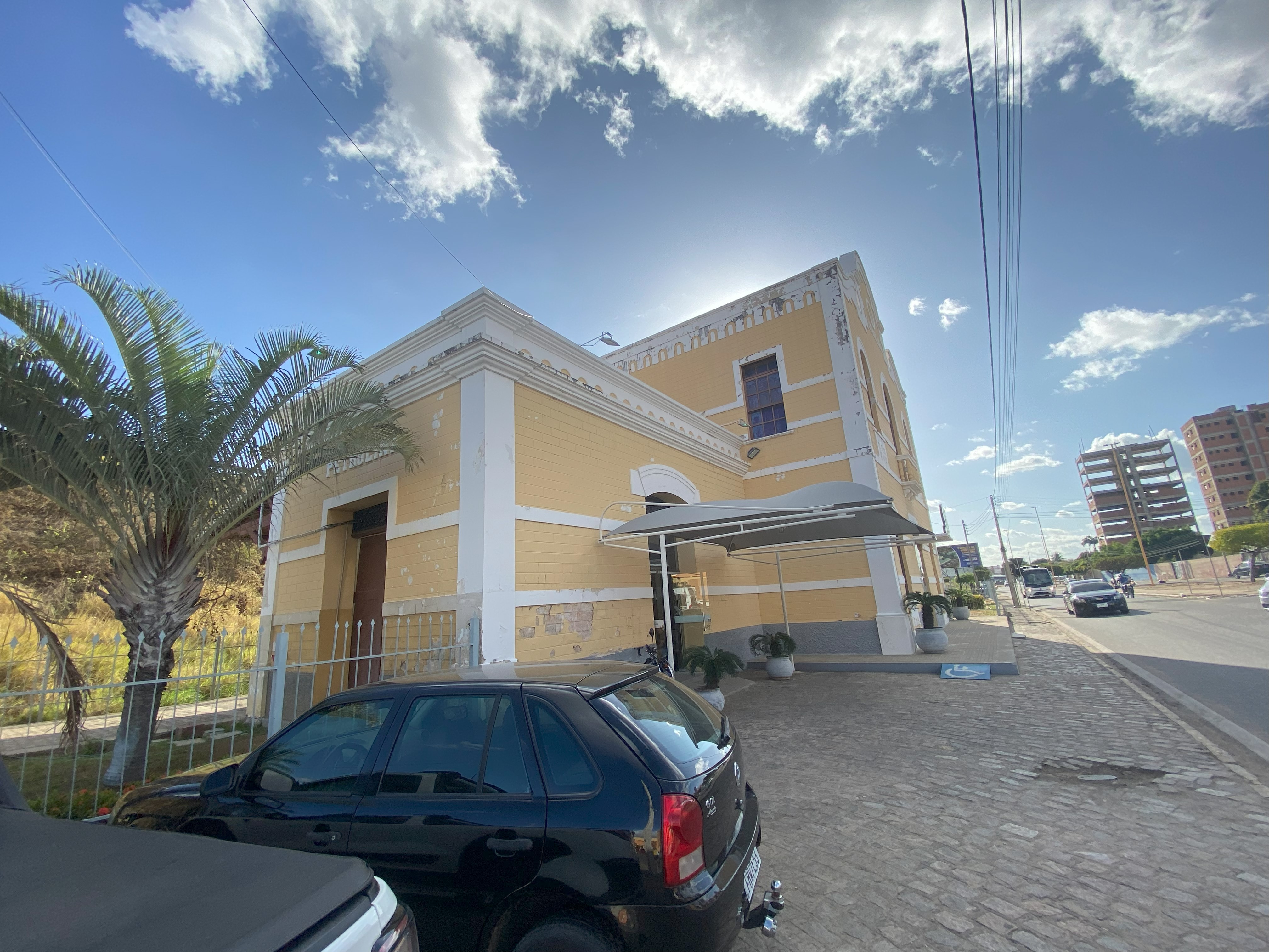 Imagem 2. Fachada lateral esquerda