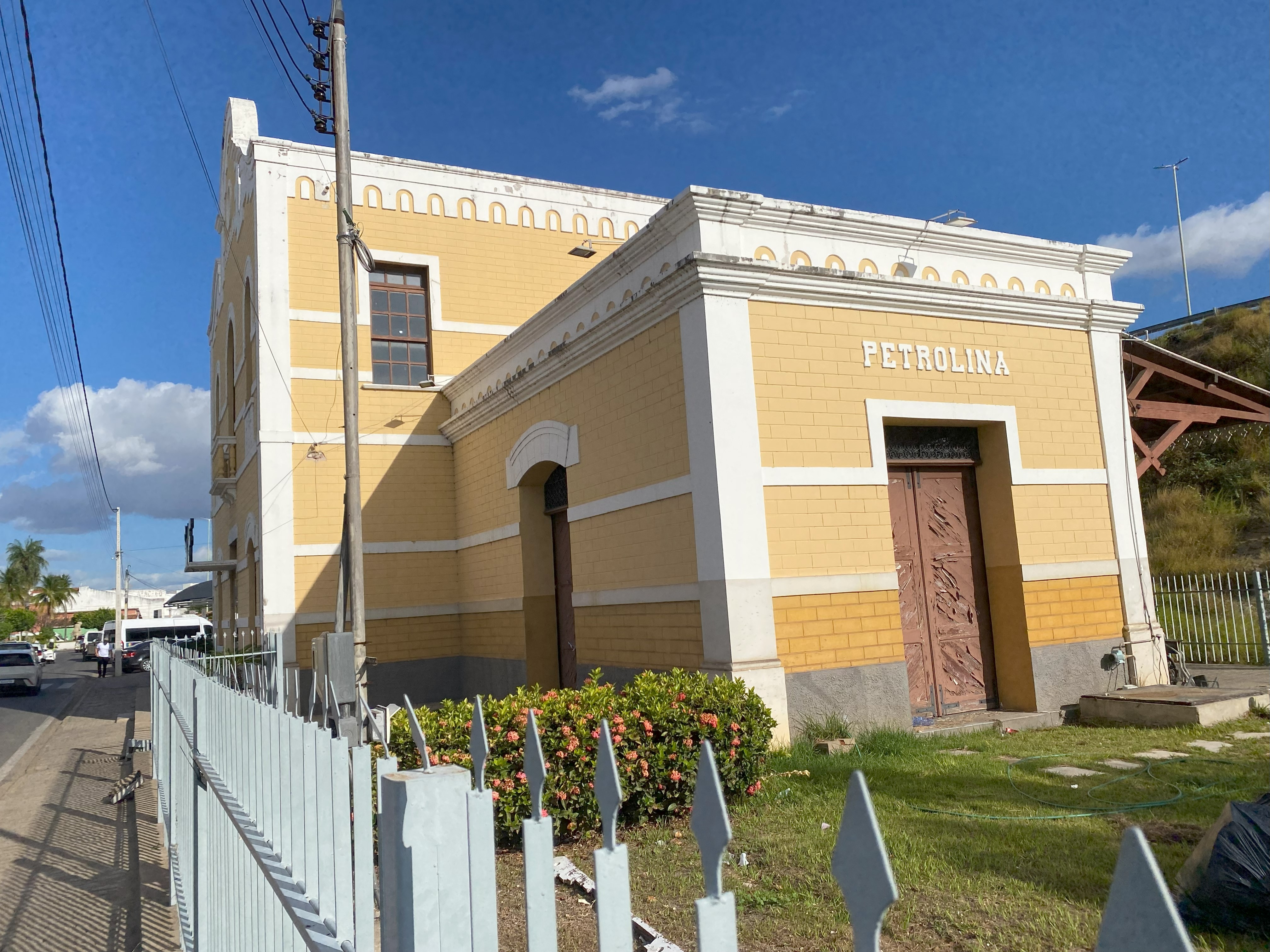 Imagem 3. Fachada lateral direita