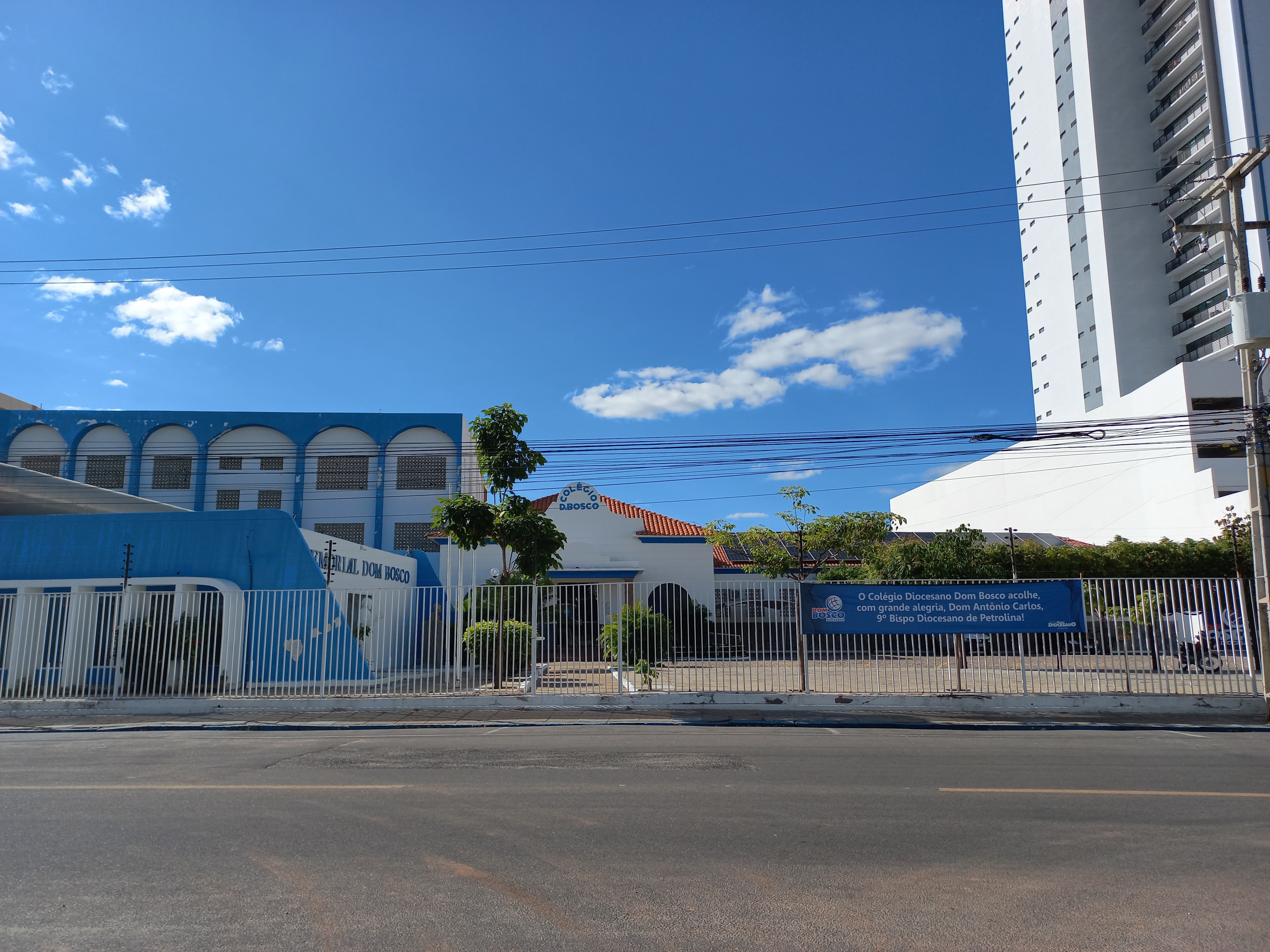 Imagem 1. Fachada frontal