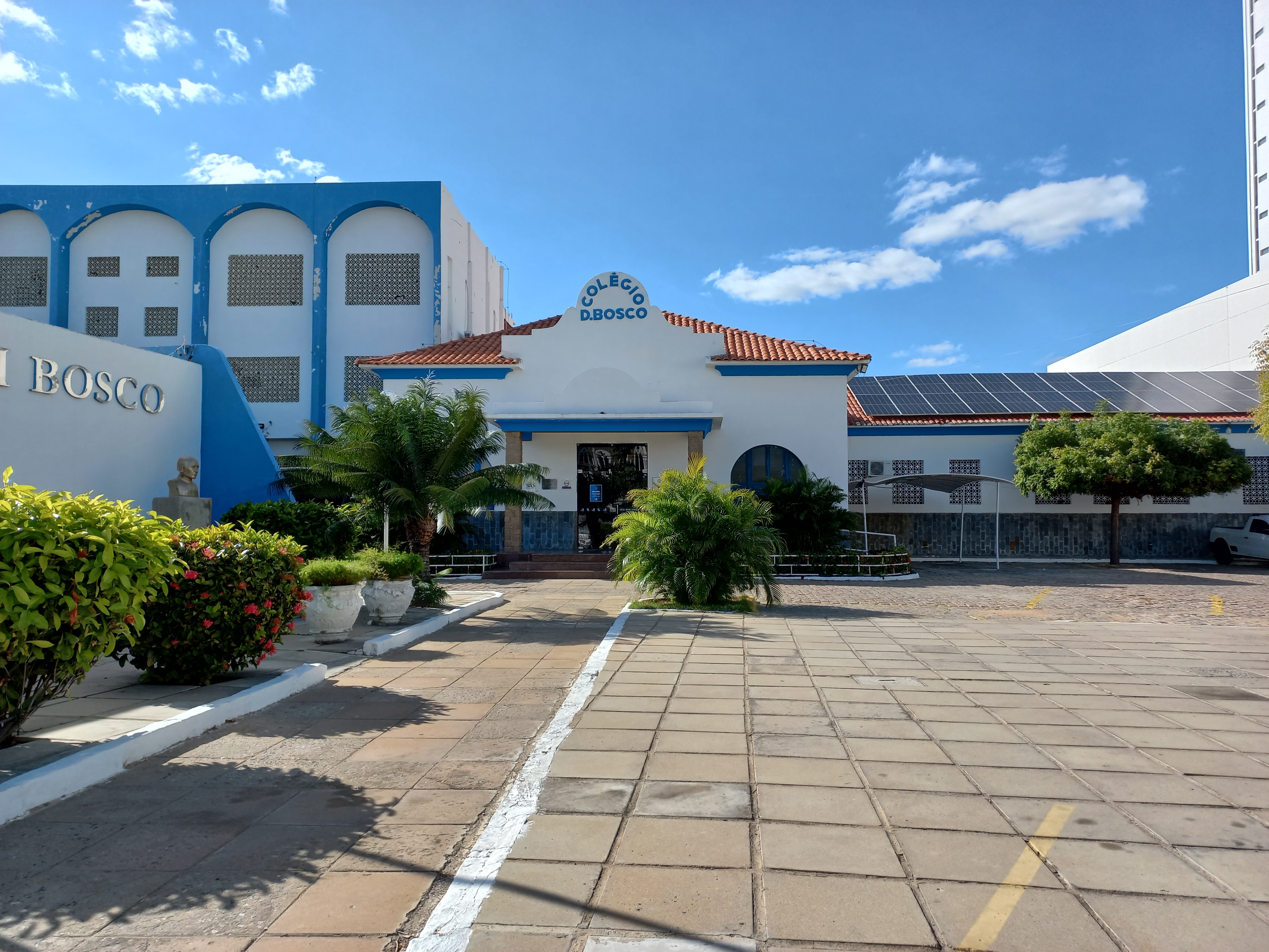 Imagem 2. Fachada frontal