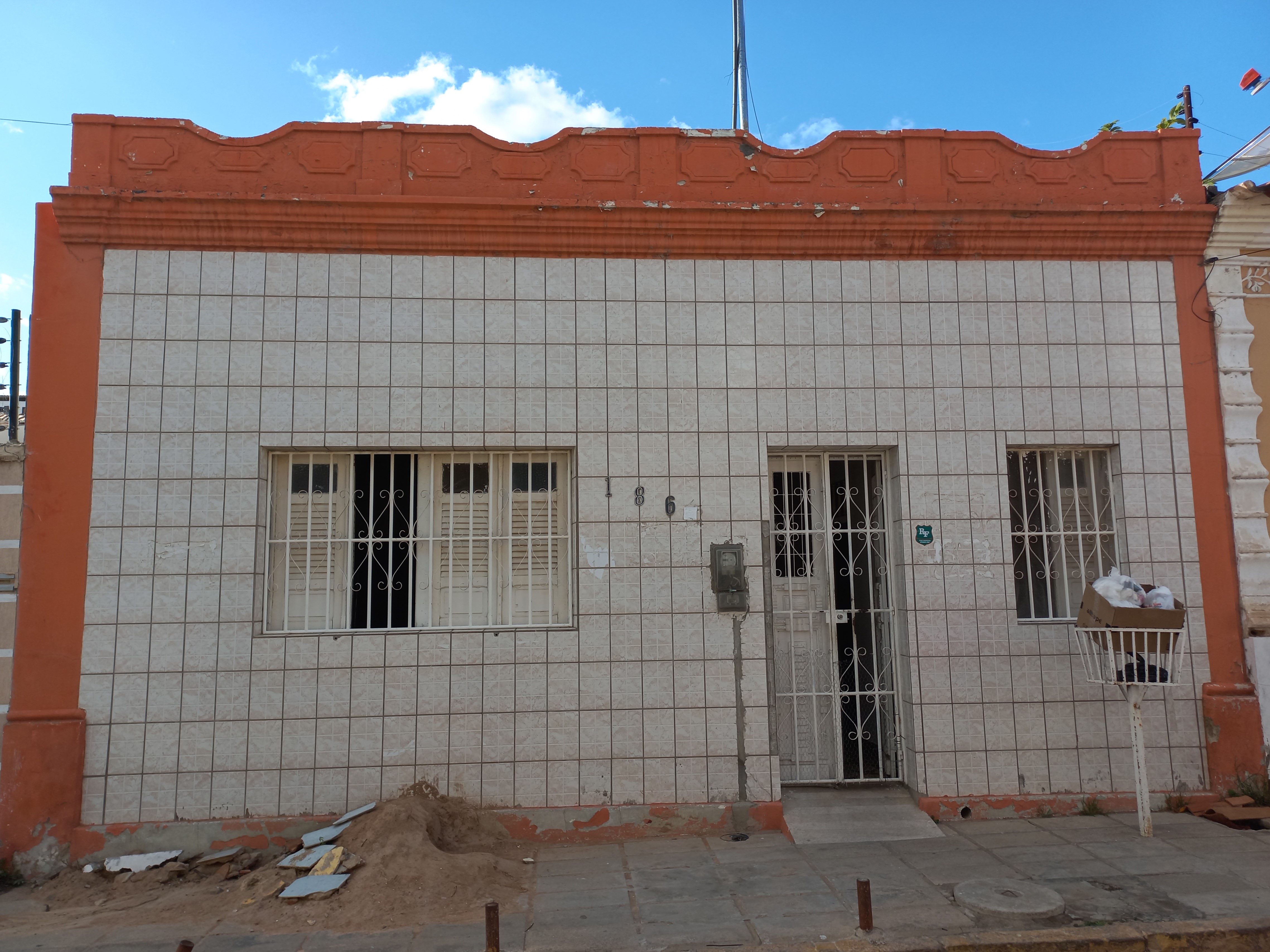 Imagem 1. Fachada frontal