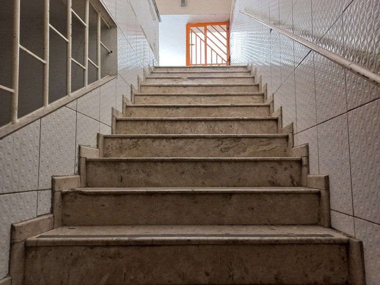 Imagem 8. Escada acesso pavimento superior