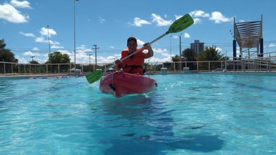 Artigo original: Efeitos de oito semanas de canoagem no equilíbrio corporal dinâmico de crianças e adolescentes com Síndrome de Down